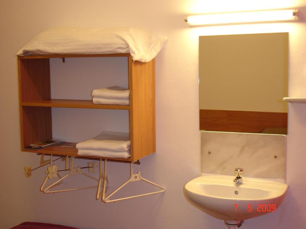 Hostal Can Blanco Sarriá de Ter Exteriör bild